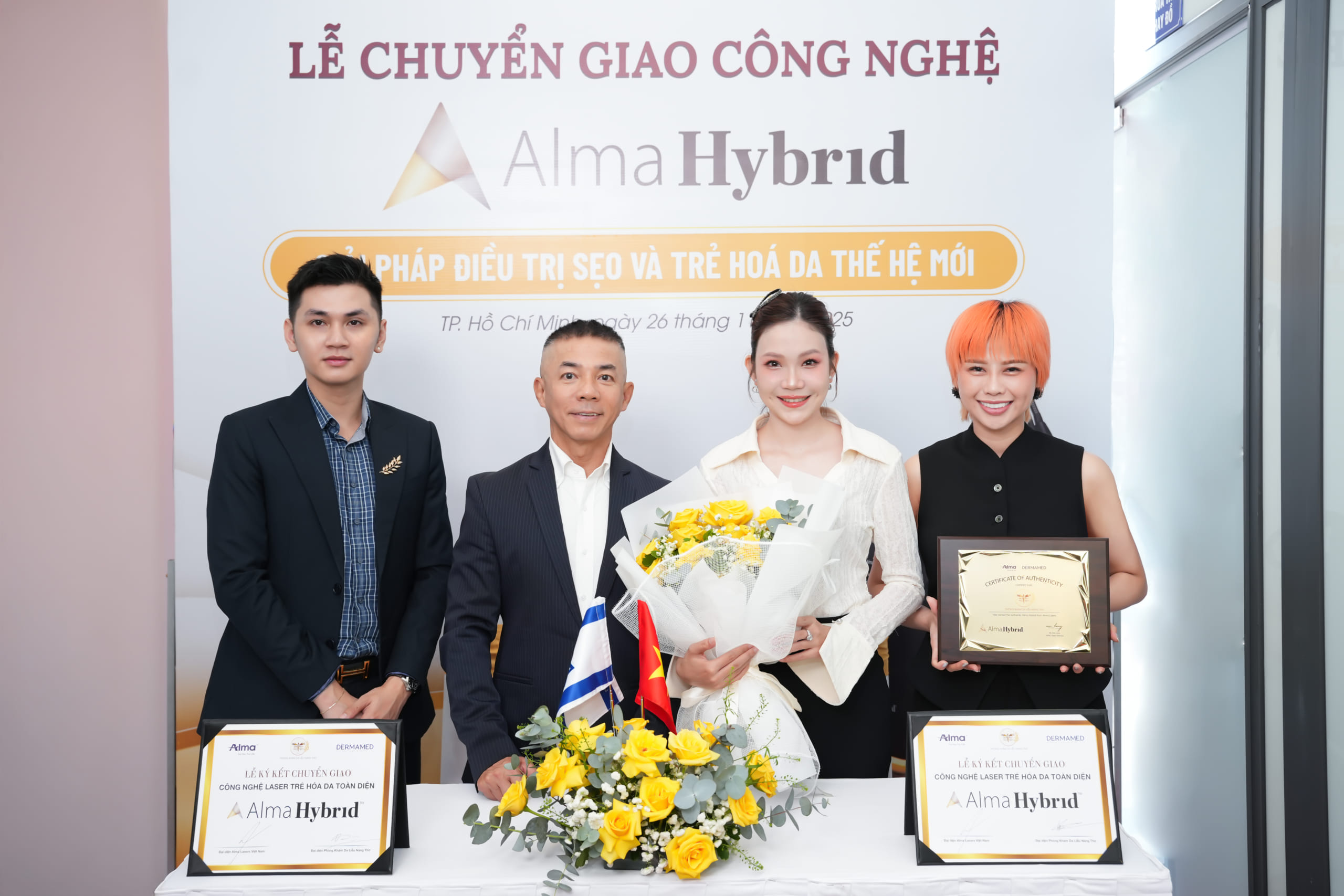 Sự kiện diễn ra long trọng. Ảnh: Dermamed